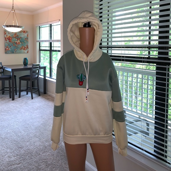 Tops - Green & Yellow Cactus Hoodie size XS